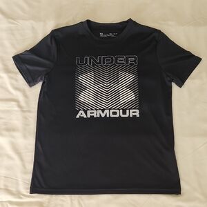 Under Armour Boys Black T-Shirt. YMD